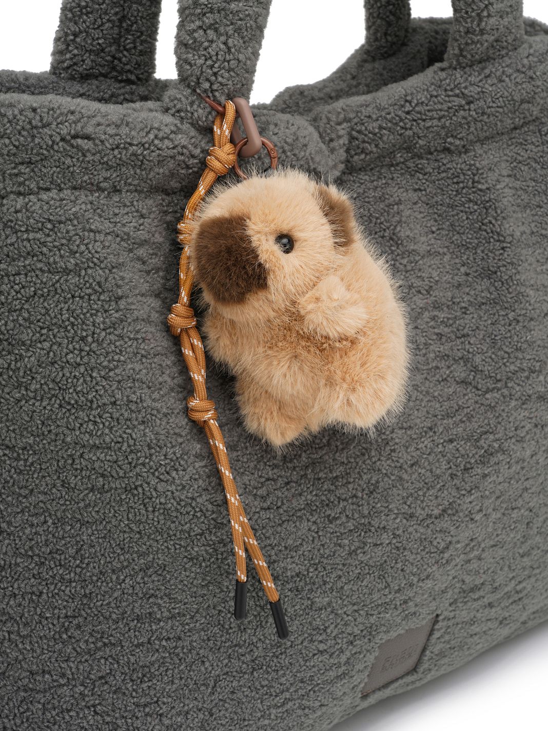 FredsBruder Fluffy Borsa a spalla 63 cm