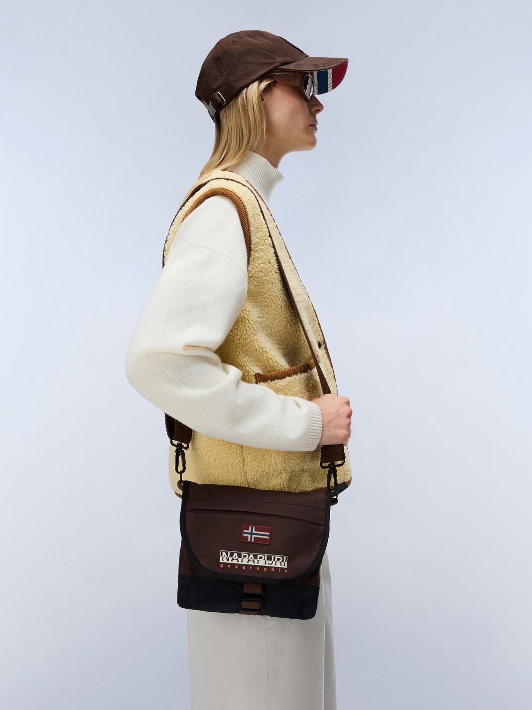 Napapijri Bering Borsa messenger 24 cm Napapijri Bering Borsa messenger 24 cm