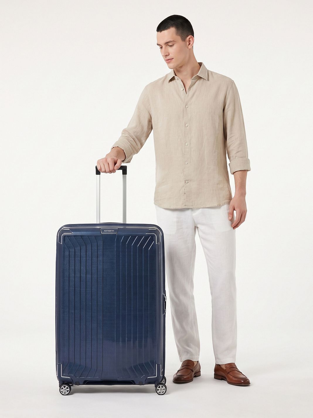 Samsonite Lite-Box 4-pyöräinen vetolaukku 81 cm Samsonite Lite-Box 4-pyöräinen vetolaukku 81 cm