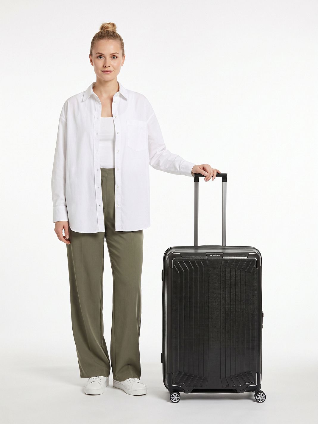 Samsonite Lite-Box 4-pyöräinen vetolaukku 75 cm Samsonite Lite-Box 4-pyöräinen vetolaukku 75 cm