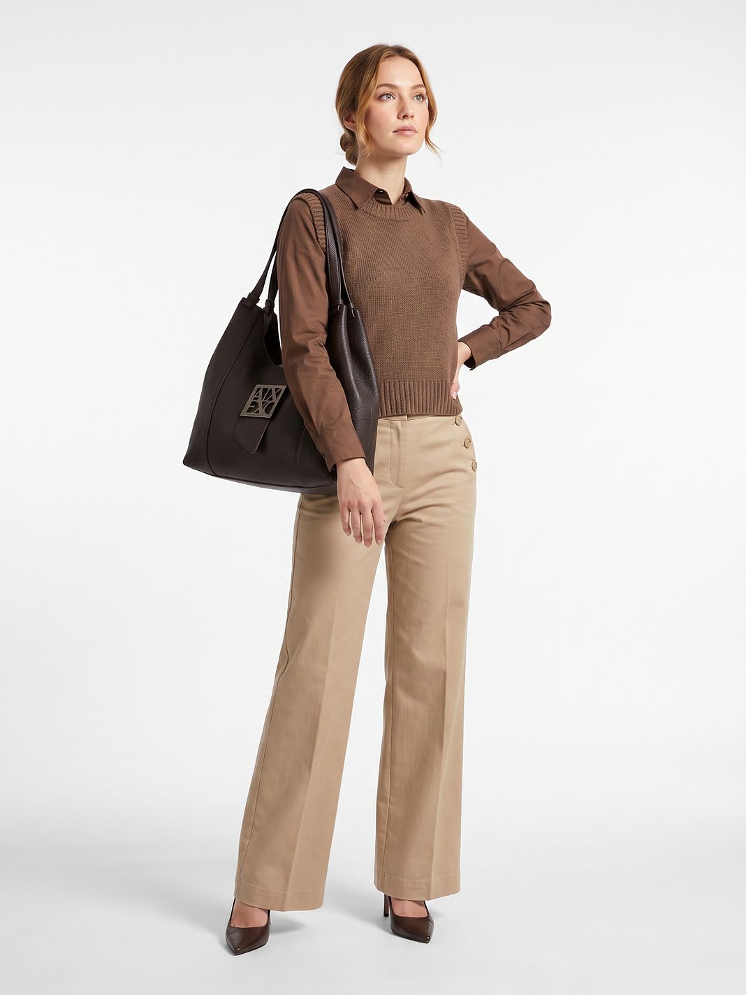 Armani Exchange Susy Olkalaukku 40 cm Armani Exchange Susy Olkalaukku 40 cm