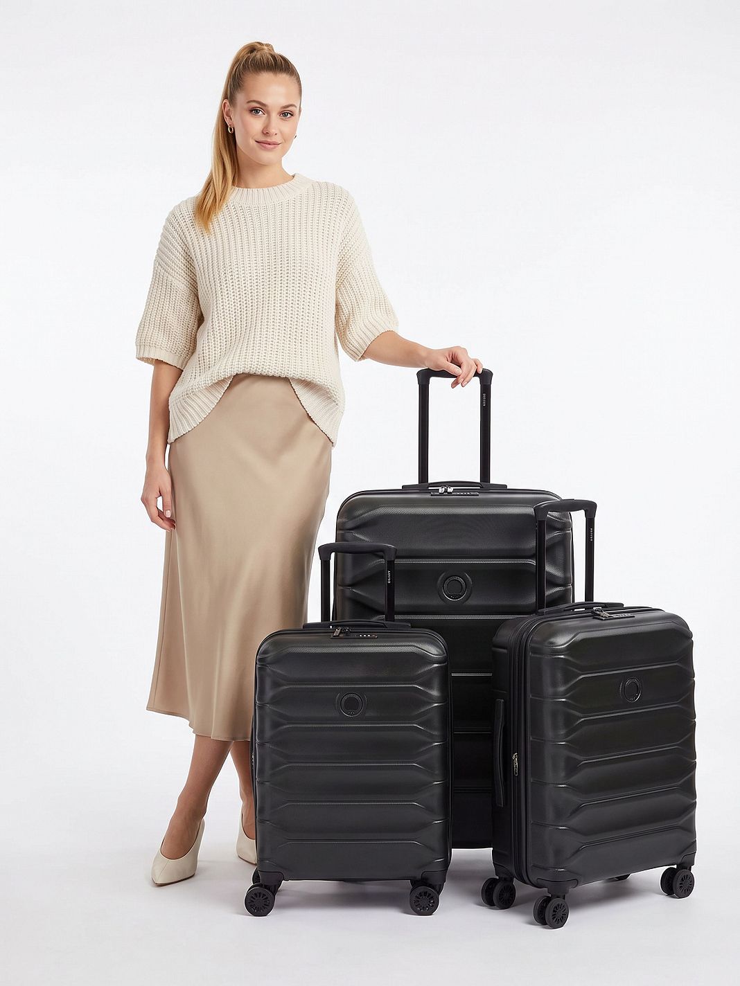 Delsey Paris Meteor 4-hjulig Resväskeset 3-delad med expansionsveck