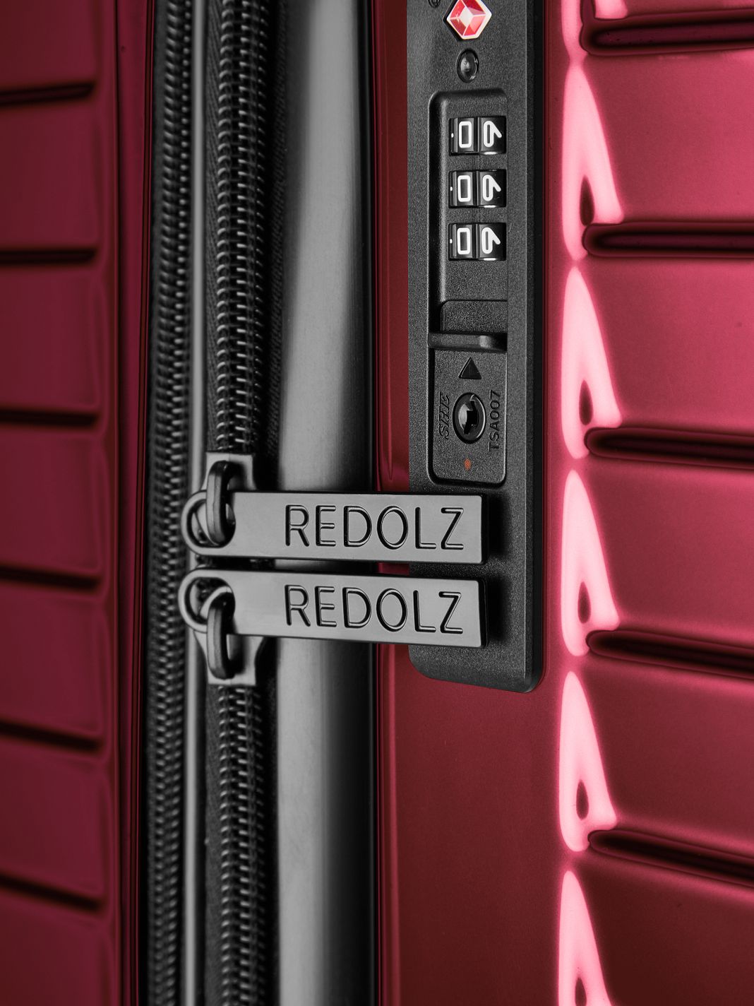 Redolz Essentials 18 4-hjulig Resväskeset 3-delad med expansionsveck