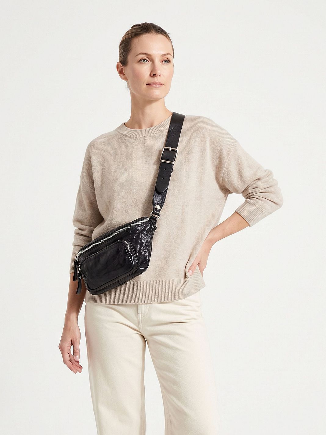 Campomaggi Olivo Crossbody taška Kůže 26.5 cm Campomaggi Olivo Crossbody taška Kůže 26.5 cm
