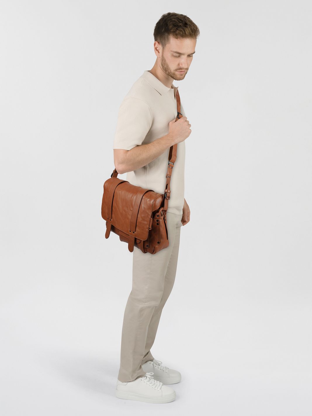 aunts & uncles Grandma's Luxury Club Cartella Messenger Vera Pelle 34 cm Vano porta PC aunts & uncles Grandma's Luxury Club Cartella Messenger Vera Pelle 34 cm Vano porta PC