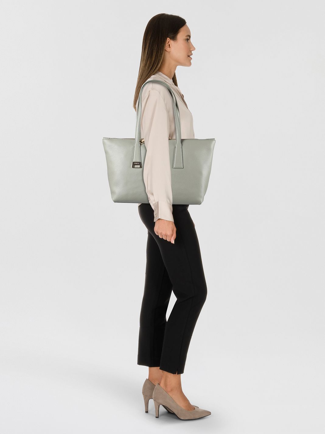 Furla Olivia Borsa tote M Vera Pelle 32 cm Furla Olivia Borsa tote M Vera Pelle 32 cm