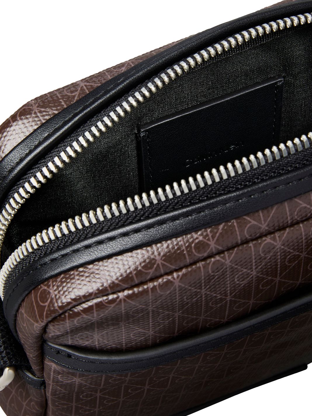 Calvin Klein Hardware Borsa a tracolla 21 cm Calvin Klein Hardware Borsa a tracolla 21 cm