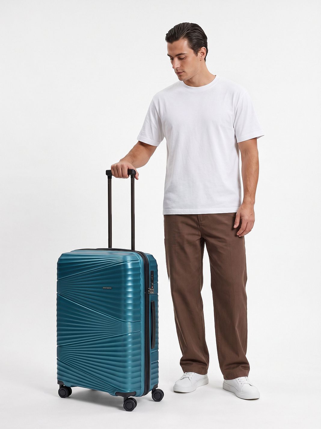 Pactastic Collection 02 THE MEDIUM 4 ruote Carrello 67 cm Pactastic Collection 02 THE MEDIUM 4 ruote Carrello 67 cm