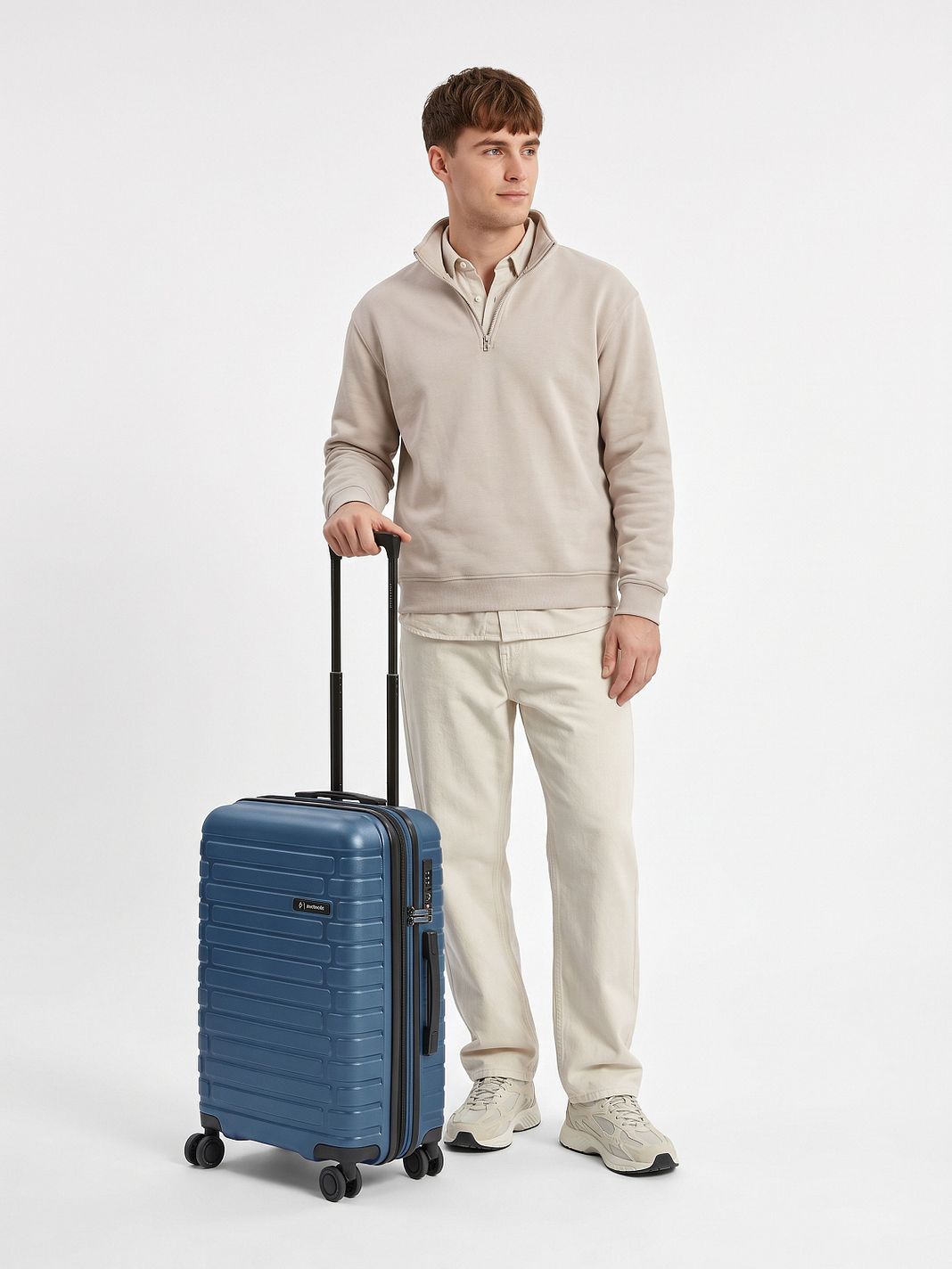 Pactastic Collection 04 THE CABIN + 4 ruote Trolley cabina S 55 cm espandibile Pactastic Collection 04 THE CABIN + 4 ruote Trolley cabina S 55 cm espandibile