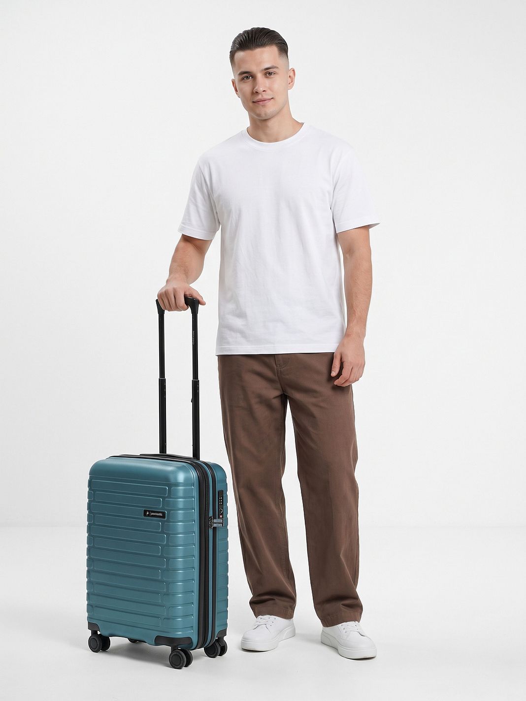 Pactastic Collection 04 THE CABIN + 4 ruote Trolley cabina S 55 cm espandibile Pactastic Collection 04 THE CABIN + 4 ruote Trolley cabina S 55 cm espandibile