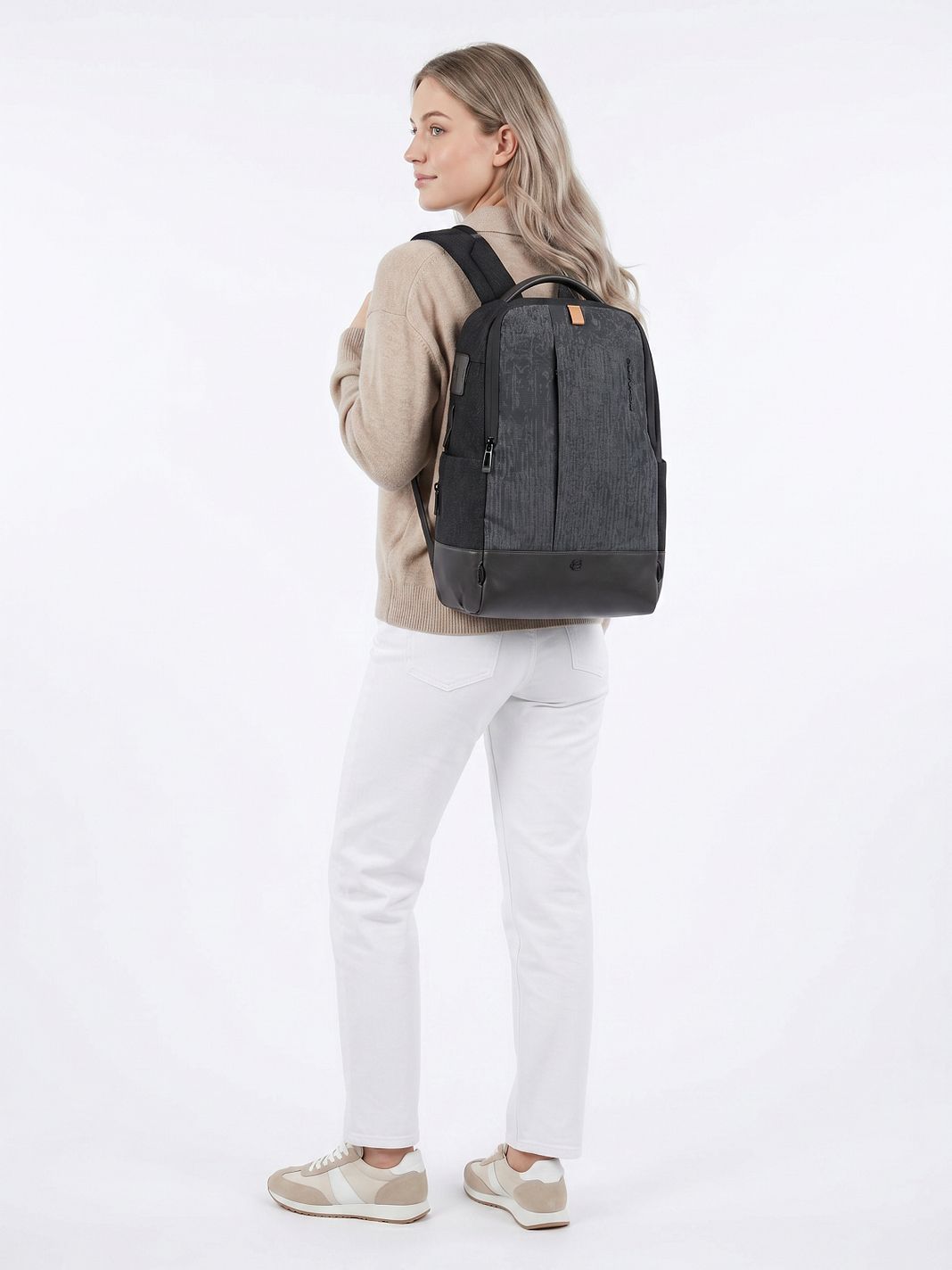 Piquadro Sync Daypack Protezione RFID Vera Pelle 47 cm Vano porta PC Piquadro Sync Daypack Protezione RFID Vera Pelle 47 cm Vano porta PC