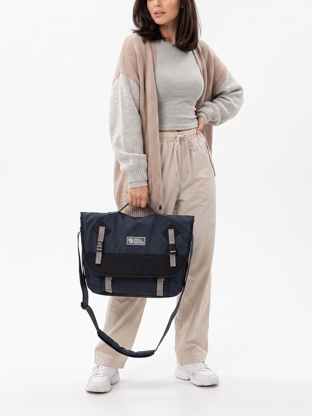 Fjällräven Vardag Borsa messenger 39 cm Vano porta PC Fjällräven Vardag Borsa messenger 39 cm Vano porta PC