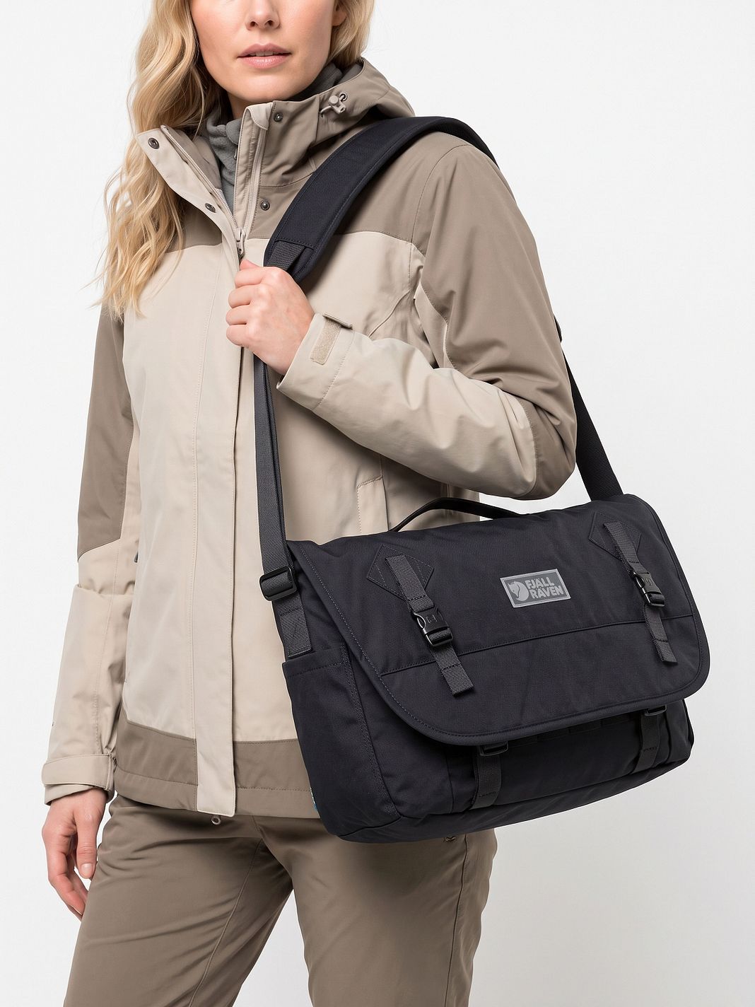 Fjällräven Vardag Borsa messenger 39 cm Vano porta PC Fjällräven Vardag Borsa messenger 39 cm Vano porta PC