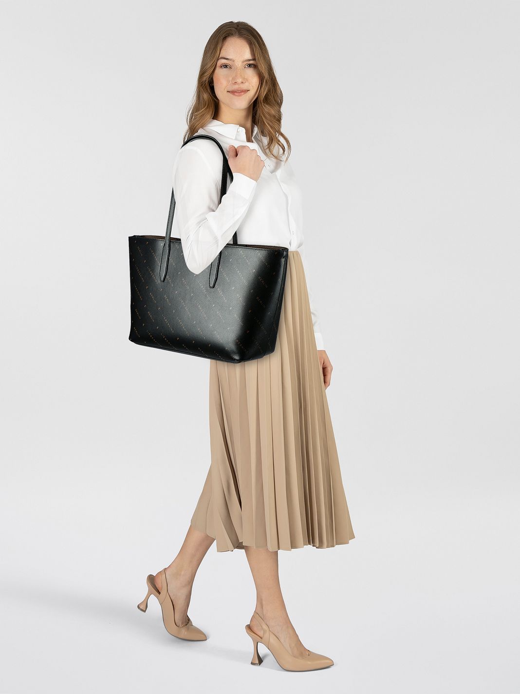 Liebeskind Monogram Borsa tote M Vera Pelle 47 cm Liebeskind Monogram Borsa tote M Vera Pelle 47 cm