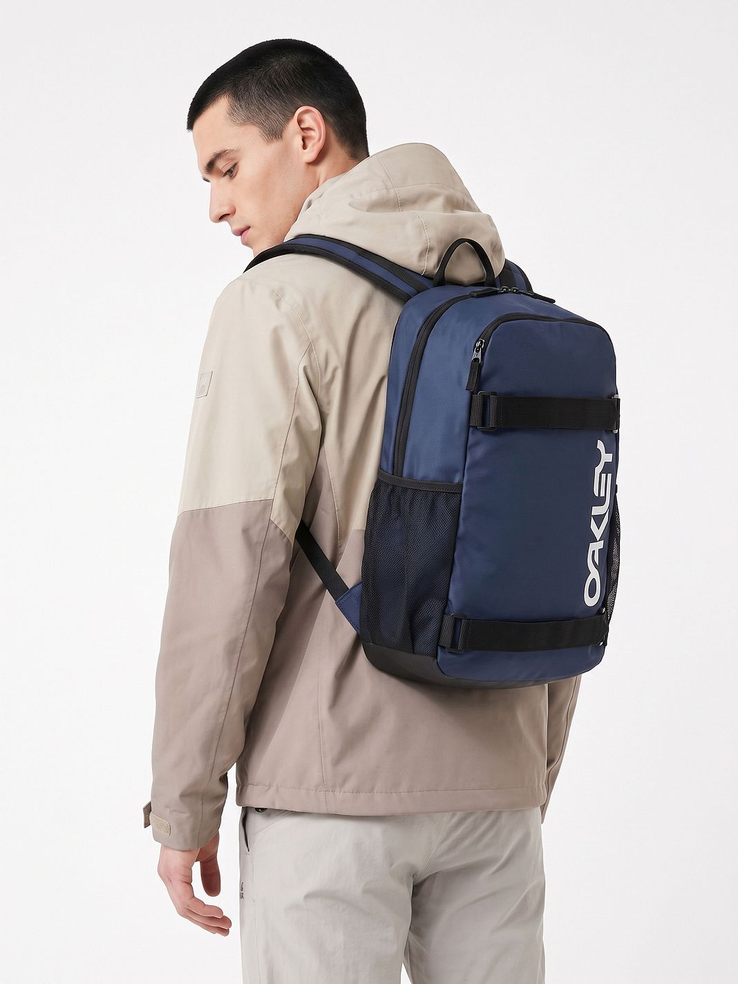 Oakley Freshman Skate Daypack 52 cm Vano porta PC Oakley Freshman Skate Daypack 52 cm Vano porta PC