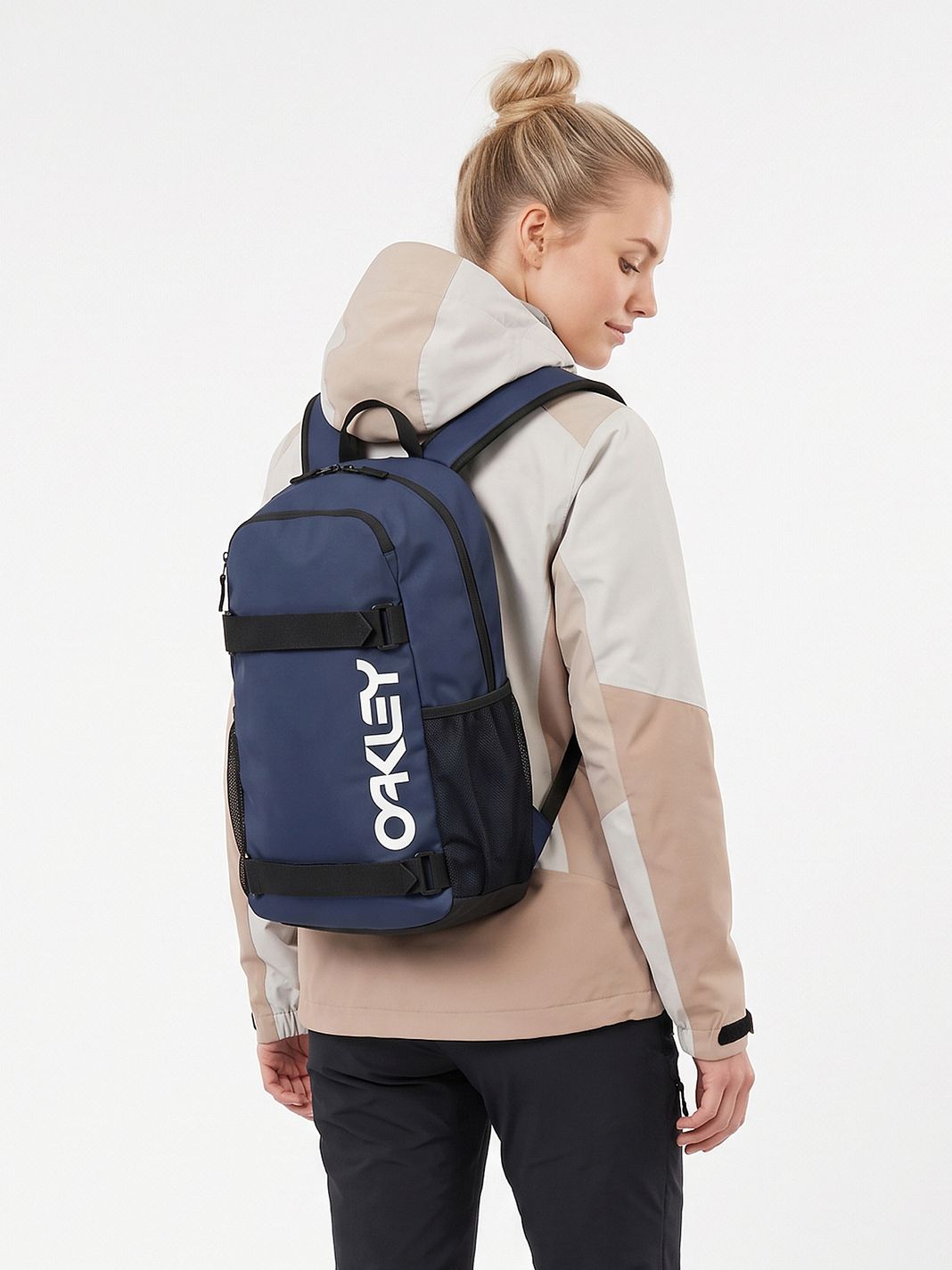 Oakley Freshman Skate Daypack 52 cm Vano porta PC Oakley Freshman Skate Daypack 52 cm Vano porta PC
