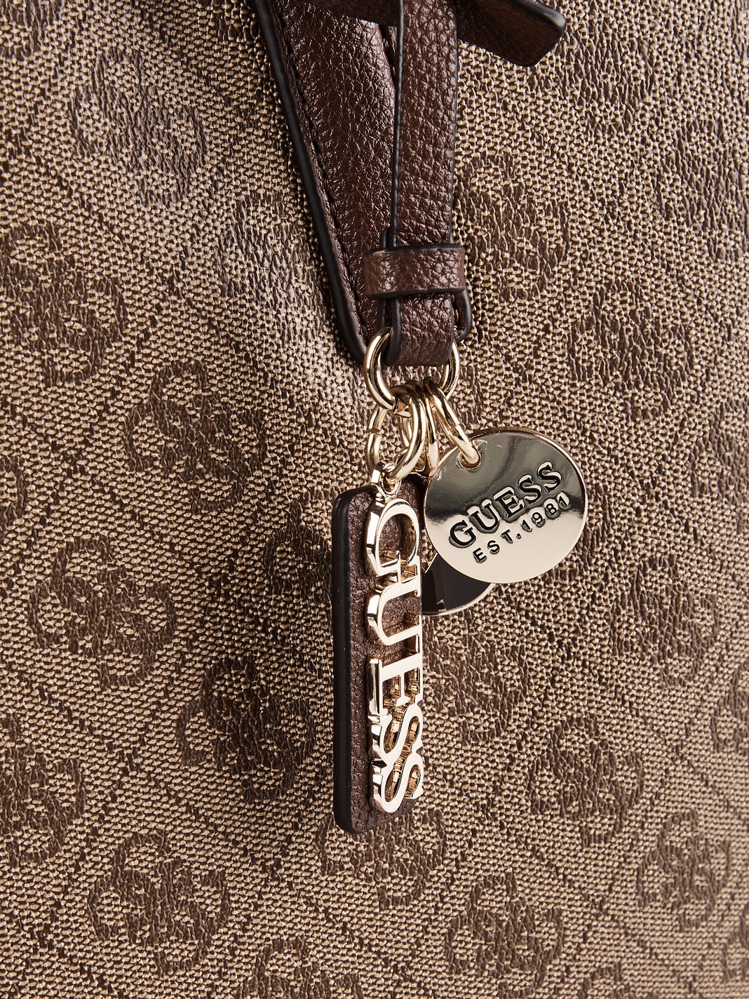 Guess Noelle II Borsa a spalla 40 cm Vano porta PC Guess Noelle II Borsa a spalla 40 cm Vano porta PC
