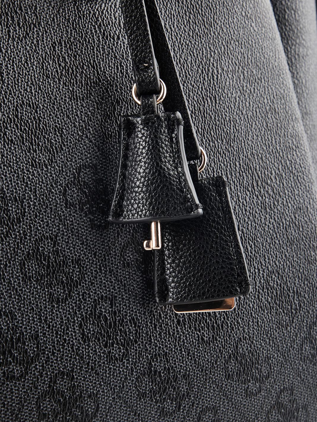 Guess Lindsey Borsa tote 45 cm
