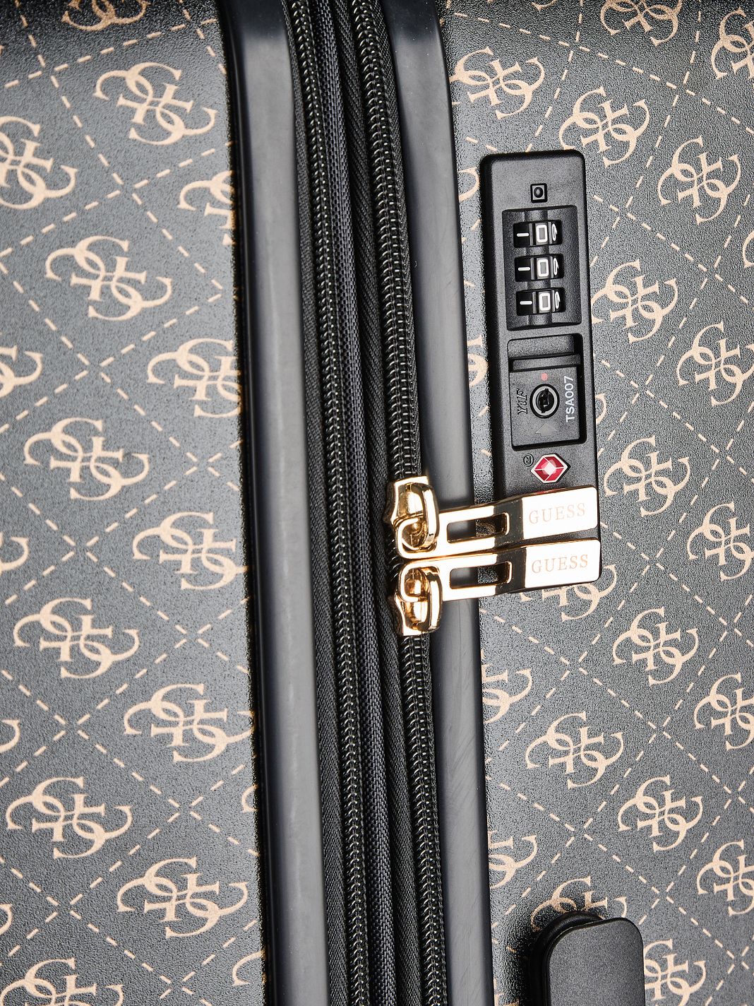 Guess Latona 4 ruedas Trolley 76 cm Con asa expansible Guess Latona 4 ruedas Trolley 76 cm Con asa expansible
