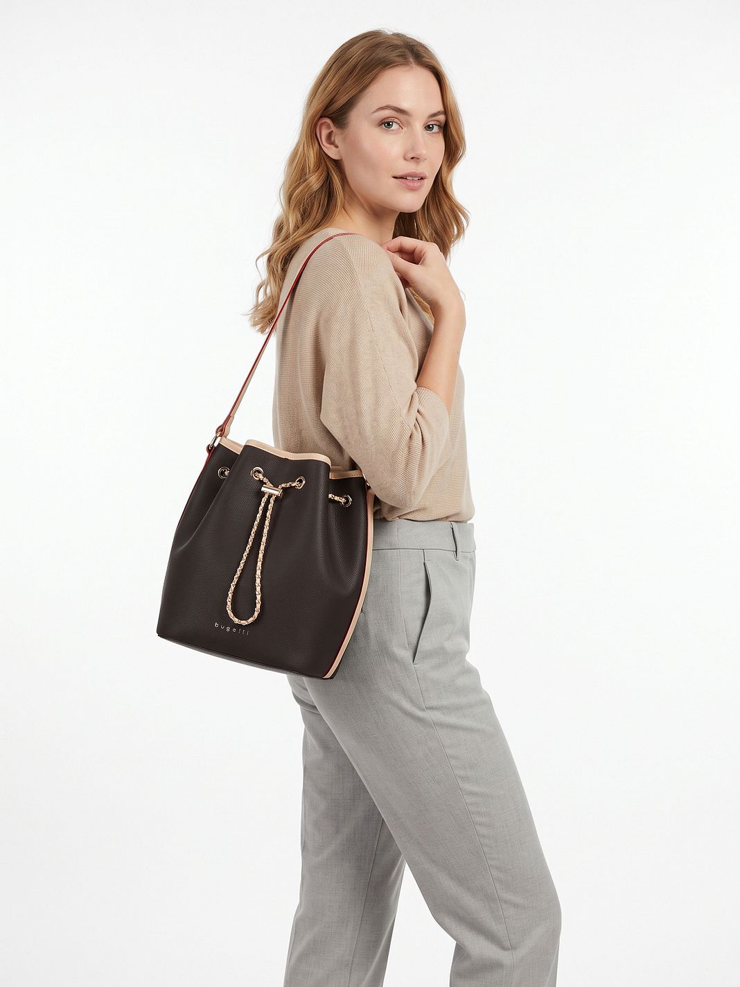 bugatti Ella Bolso bombonera 26 cm bugatti Ella Bolso bombonera 26 cm
