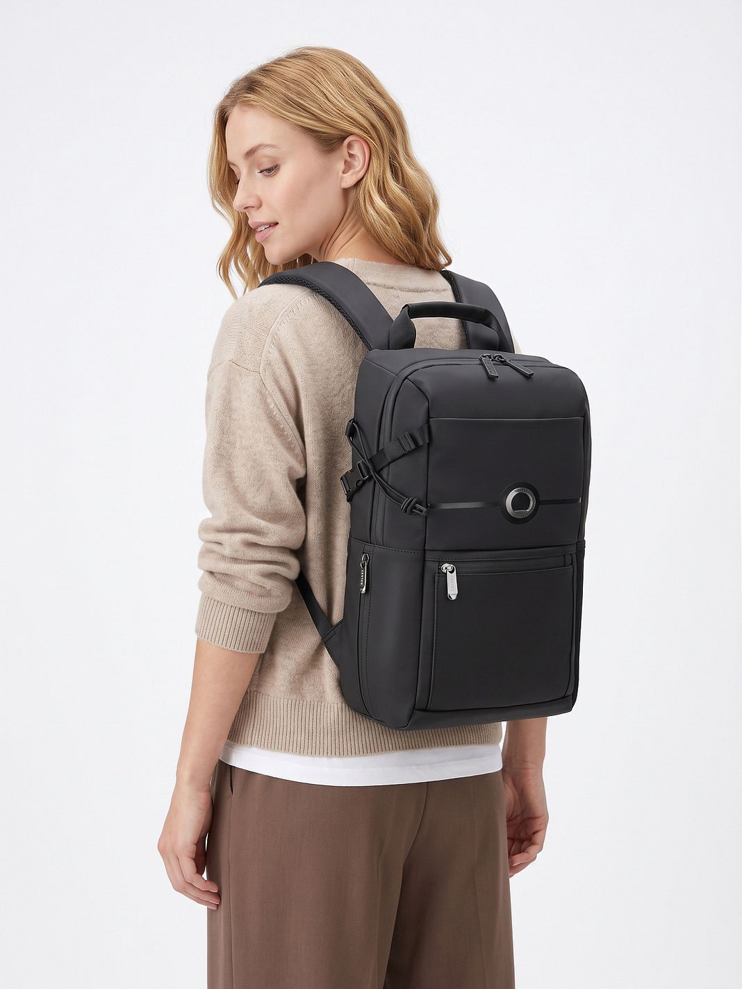 Delsey Paris Turenne Soft Daypack 43 cm Laptoprum Delsey Paris Turenne Soft Daypack 43 cm Laptoprum