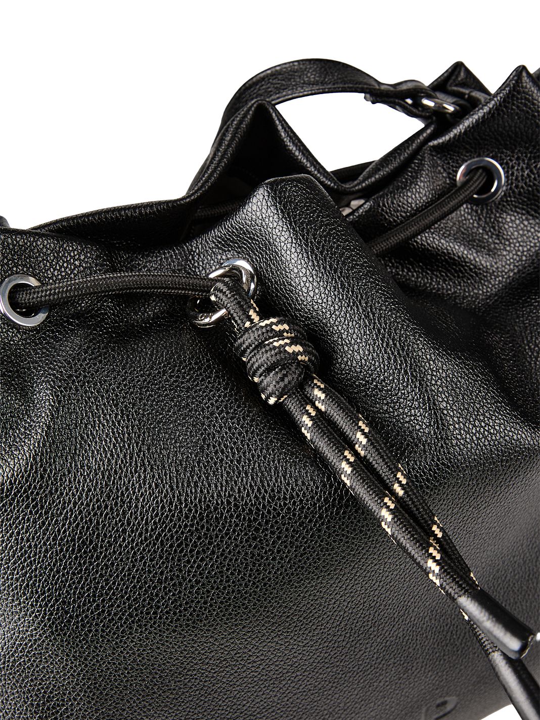 Tom Tailor Denim Sanja Crossbody-väska M 34 cm Tom Tailor Denim Sanja Crossbody-väska M 34 cm