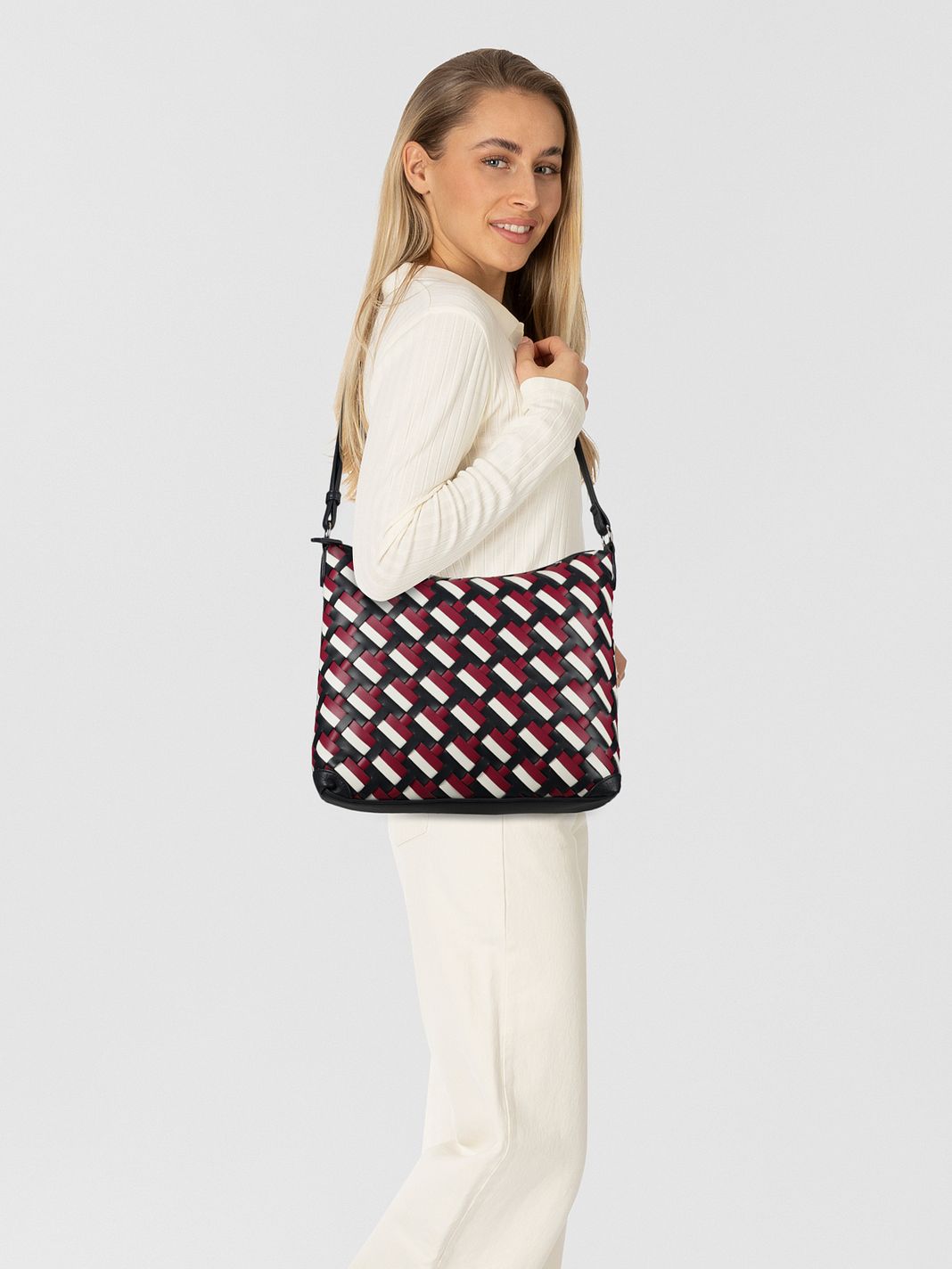 Tom Tailor Devie Bolso bandolera M 31 cm Tom Tailor Devie Bolso bandolera M 31 cm