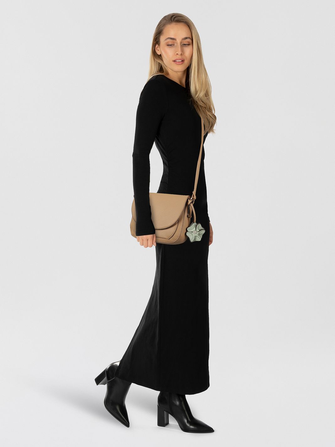 Gabor Sofiana Crossbody-väska 22.5 cm Gabor Sofiana Crossbody-väska 22.5 cm