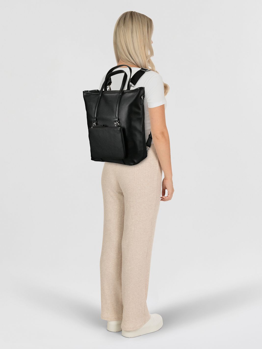 Tom Tailor Jamila Shopperit M 38 cm Tom Tailor Jamila Shopperit M 38 cm