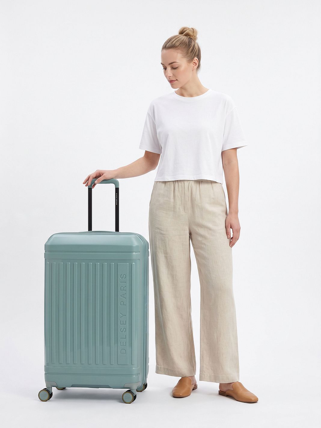 Delsey Paris Lutece 4 ruedas Trolley 81 cm Con asa expansible Delsey Paris Lutece 4 ruedas Trolley 81 cm Con asa expansible