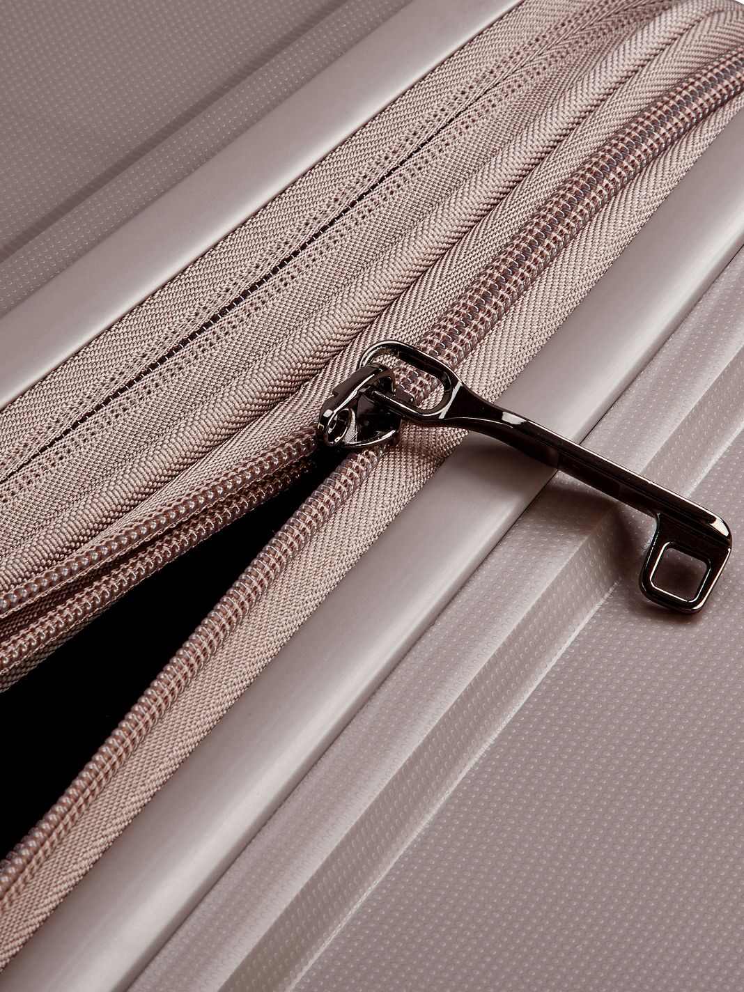 Delsey Paris Lutece 4-pyöräinen vetolaukku 81 cm Laajennettava