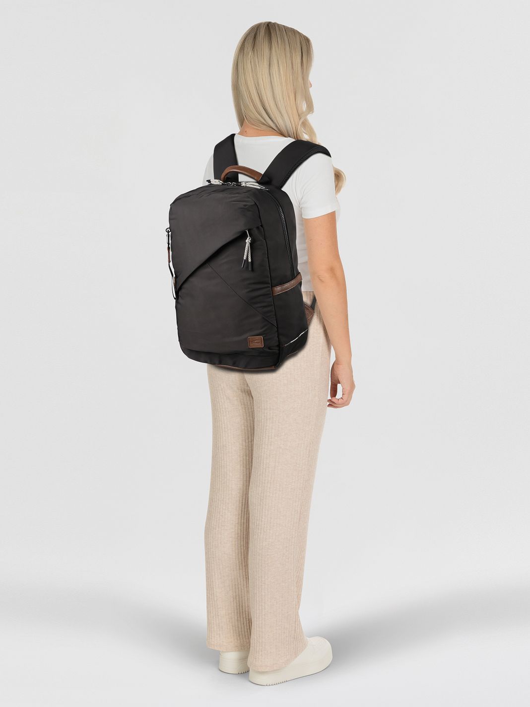 camel active Aurum Mochila urbana L 42 cm Compartimento para el portátil camel active Aurum Mochila urbana L 42 cm Compartimento para el portátil