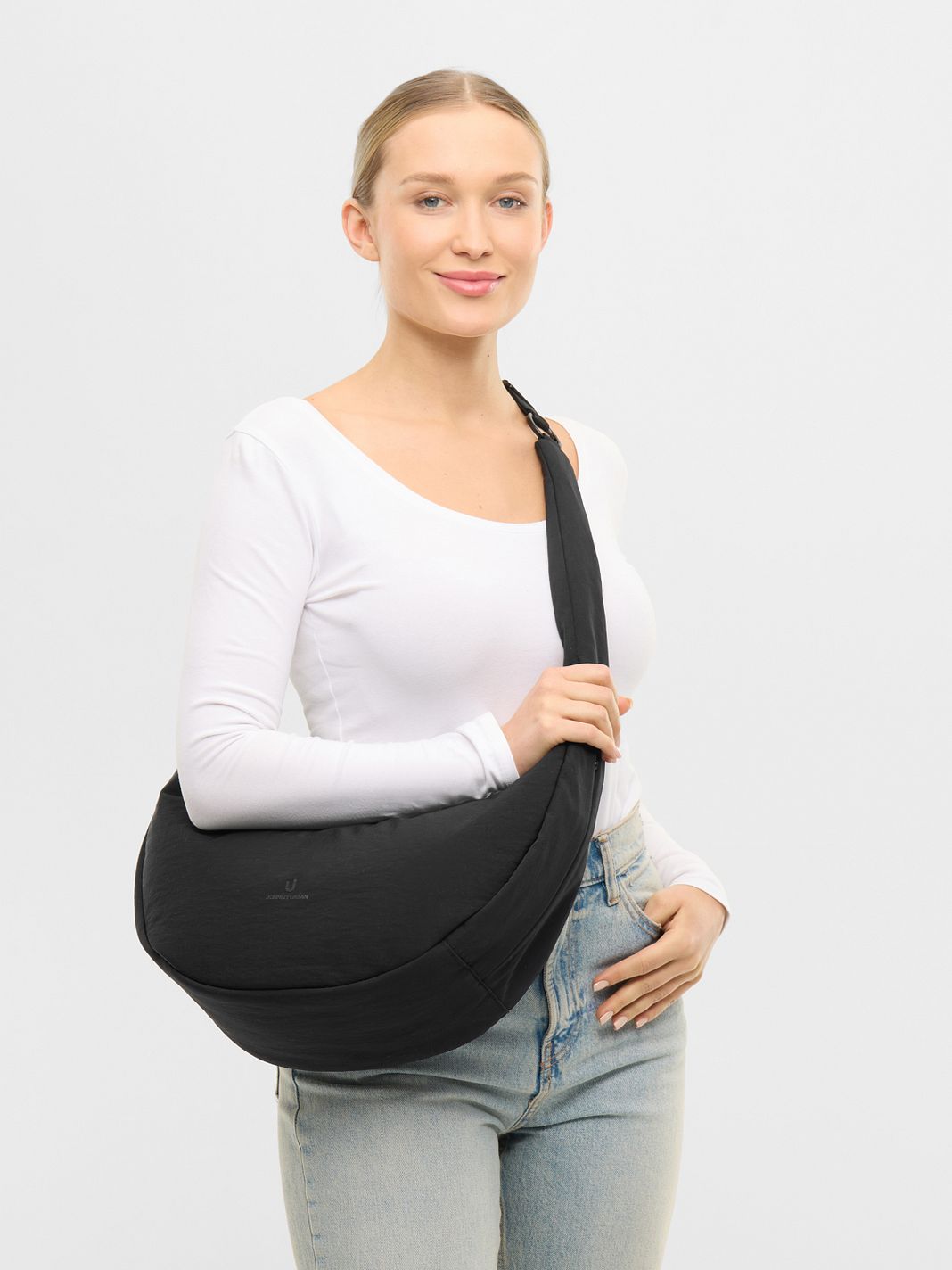 Johnny Urban Lou Skuldertaske L 43 cm Johnny Urban Lou Skuldertaske L 43 cm