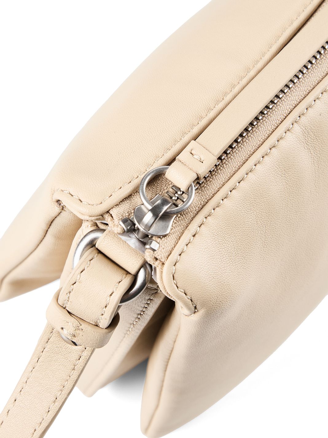 Liebeskind Crossbody-väska Läder 24.5 cm Liebeskind Crossbody-väska Läder 24.5 cm