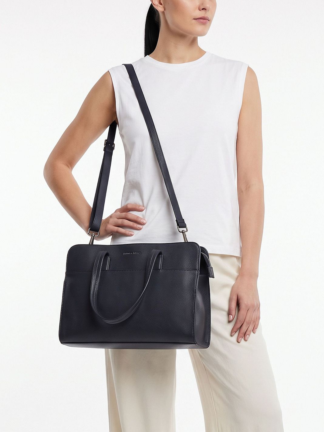 Harbour 2nd Just Pure Skuldertaske Læder 36 cm Laptoprum Harbour 2nd Just Pure Skuldertaske Læder 36 cm Laptoprum