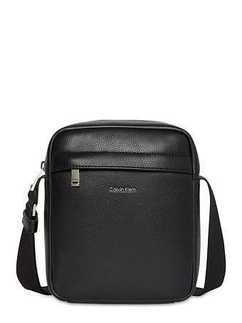 Calvin Klein Raised Skuldertaske 19 cm