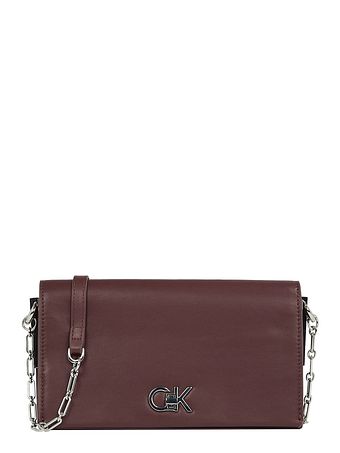 Calvin Klein Re-Lock Skuldertaske 24 cm Calvin Klein Re-Lock Skuldertaske 24 cm