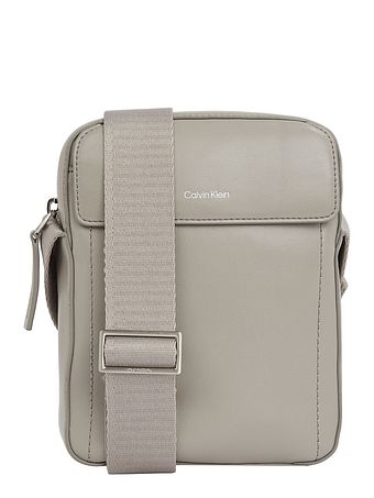Calvin Klein CK Sleek Skuldertaske 16.5 cm