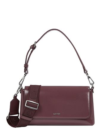 Calvin Klein CK Must Skuldertaske 27 cm Calvin Klein CK Must Skuldertaske 27 cm