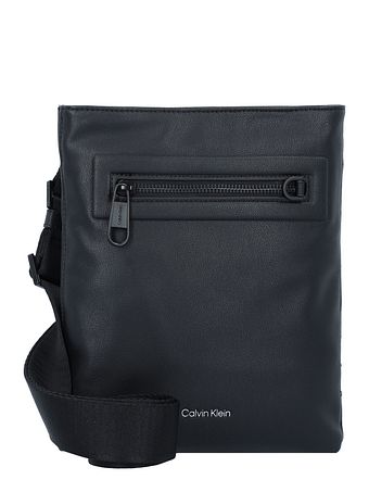 Calvin Klein CK Elevated Skuldertaske 21.5 cm Calvin Klein CK Elevated Skuldertaske 21.5 cm
