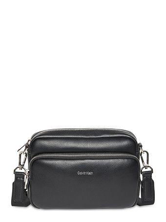 Calvin Klein Raised Skuldertaske 26 cm