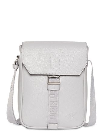 Calvin Klein Cargo Skuldertaske 21 cm