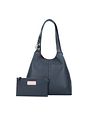 Coccinelle C-Easy Schultertasche Leder 34 cm - midnight blue Coccinelle C-Easy Schultertasche Leder 34 cm