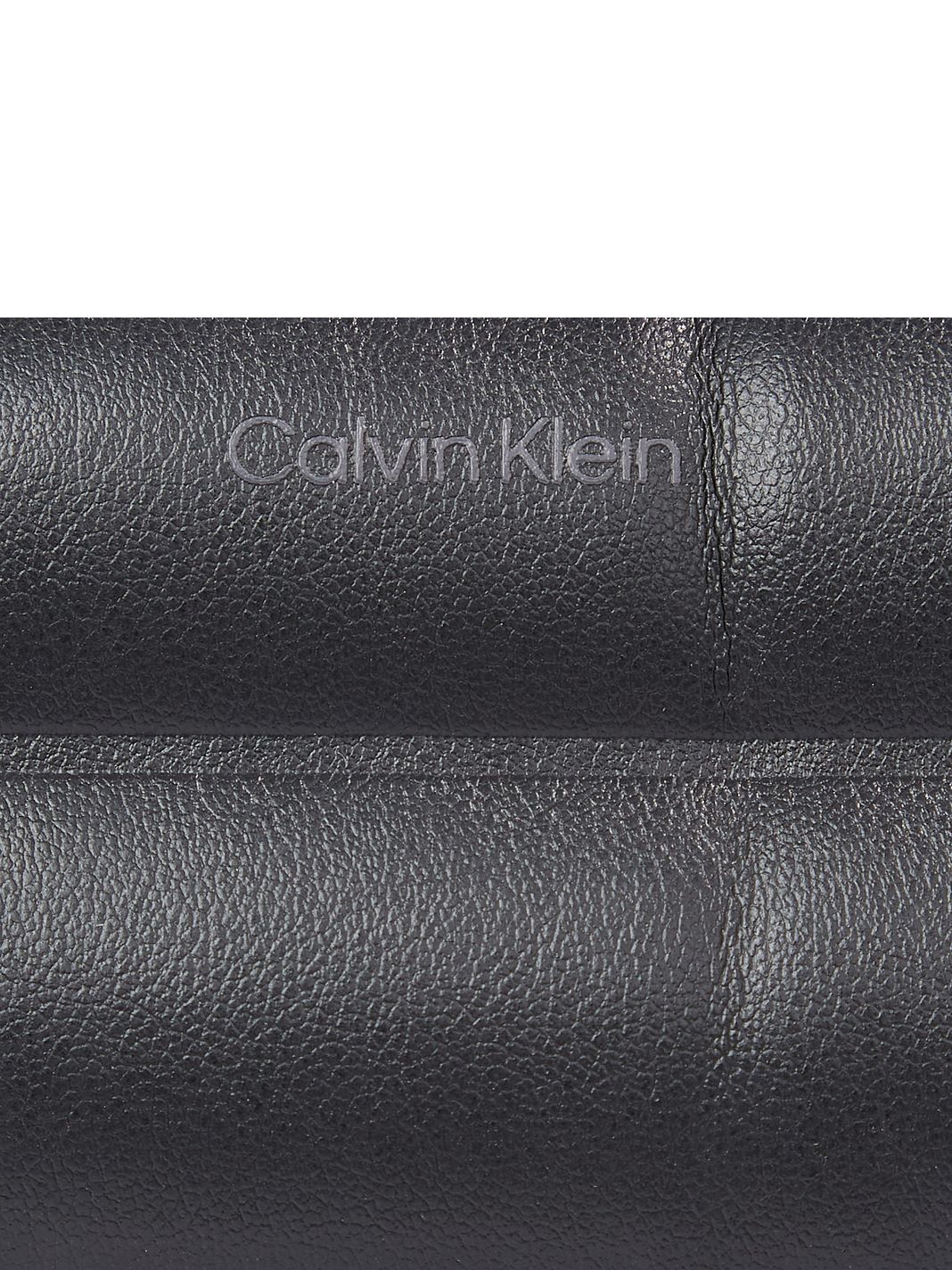 Calvin Klein Line Quilt Handväska 19.5 cm Calvin Klein Line Quilt Handväska 19.5 cm