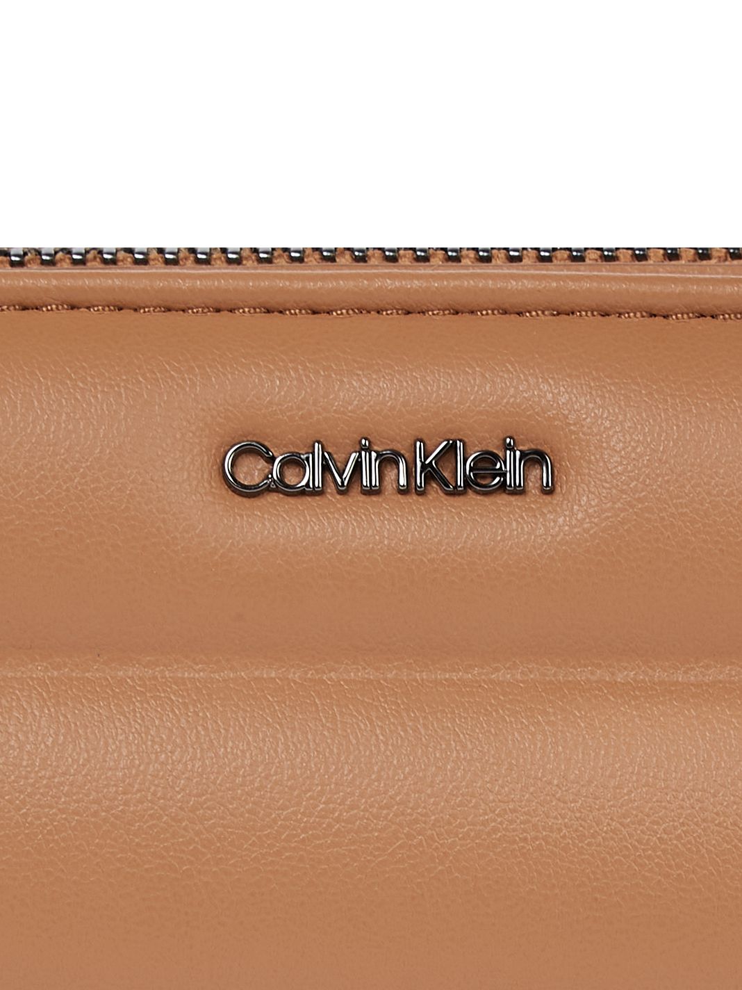 Calvin Klein Line Quilt Handväska 19.5 cm Calvin Klein Line Quilt Handväska 19.5 cm