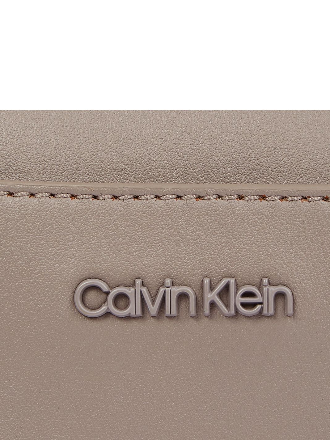 Calvin Klein Clean Essential Borsa a tracolla 15.5 cm Calvin Klein Clean Essential Borsa a tracolla 15.5 cm