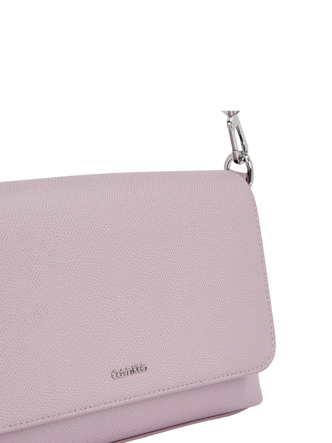 Calvin Klein CK Must Olkalaukku 27 cm Calvin Klein CK Must Olkalaukku 27 cm