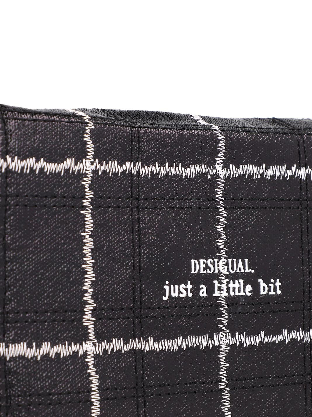 Desigual Mai-Tai Magda Clutch plånbok 19 cm Desigual Mai-Tai Magda Clutch plånbok 19 cm