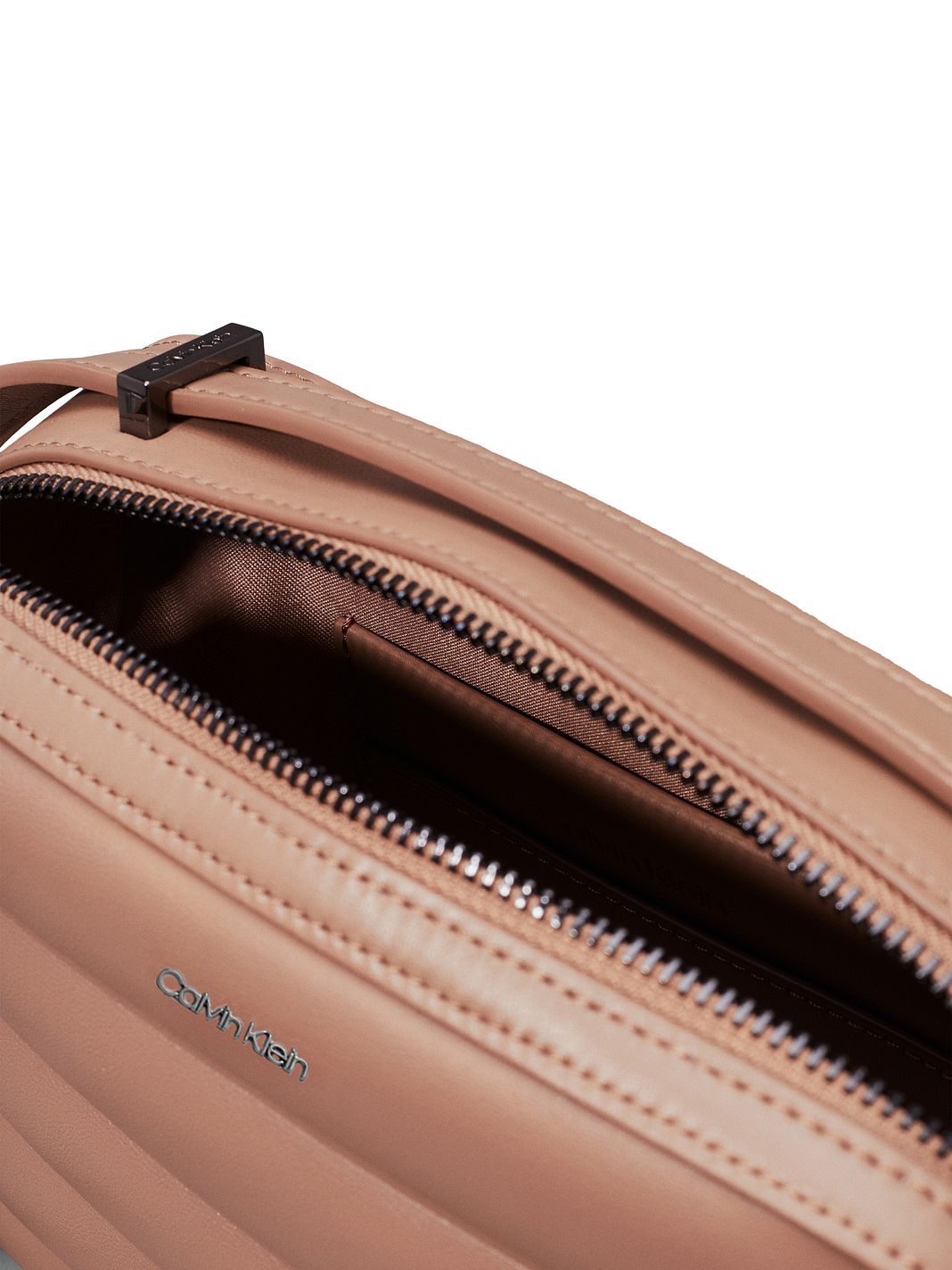Calvin Klein Line Quilt Bolso bandolera 22 cm Calvin Klein Line Quilt Bolso bandolera 22 cm