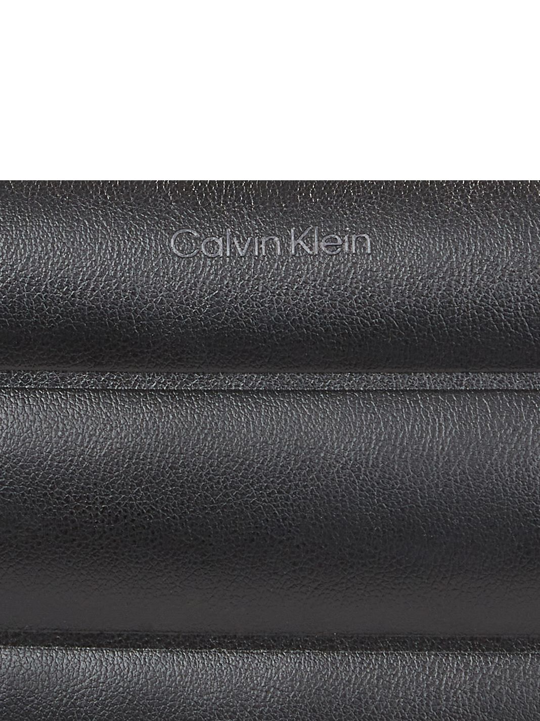 Calvin Klein Line Quilt Bolso bandolera 22 cm Calvin Klein Line Quilt Bolso bandolera 22 cm